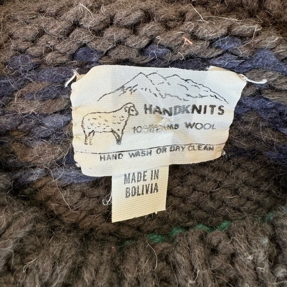 100% Wool Rare Hand Knitted Vintage Ladies and Gents Winter Sweater size M - Picture 2 of 3